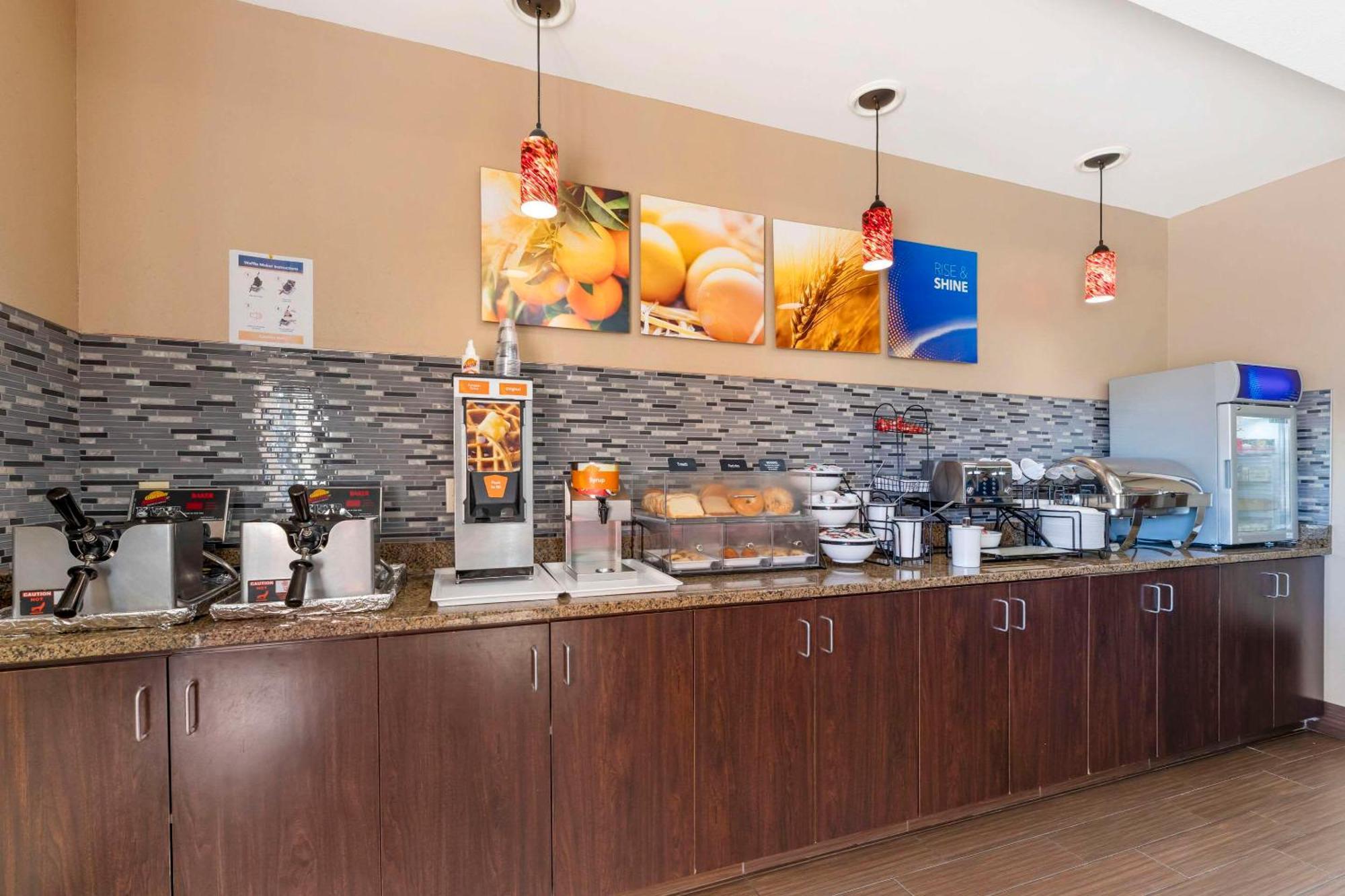 Comfort Inn & Suites Porter Near Indiana Dunes מראה חיצוני תמונה
