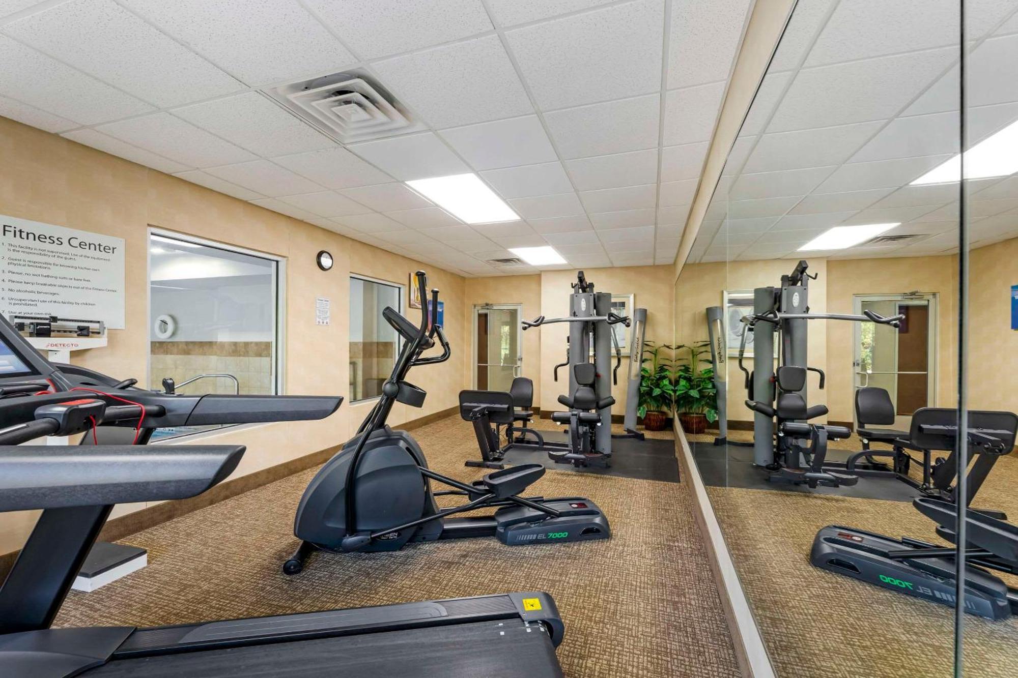Comfort Inn & Suites Porter Near Indiana Dunes מראה חיצוני תמונה