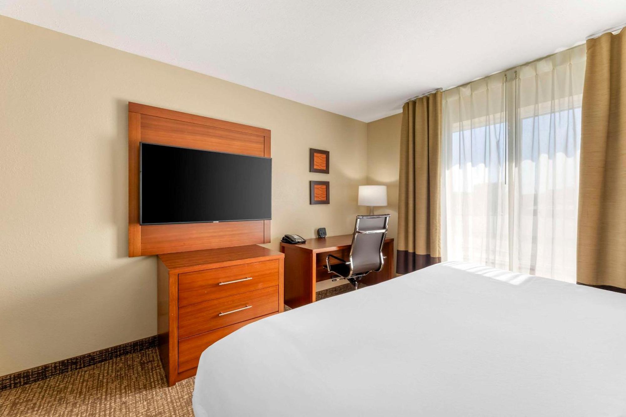 Comfort Inn & Suites Porter Near Indiana Dunes מראה חיצוני תמונה