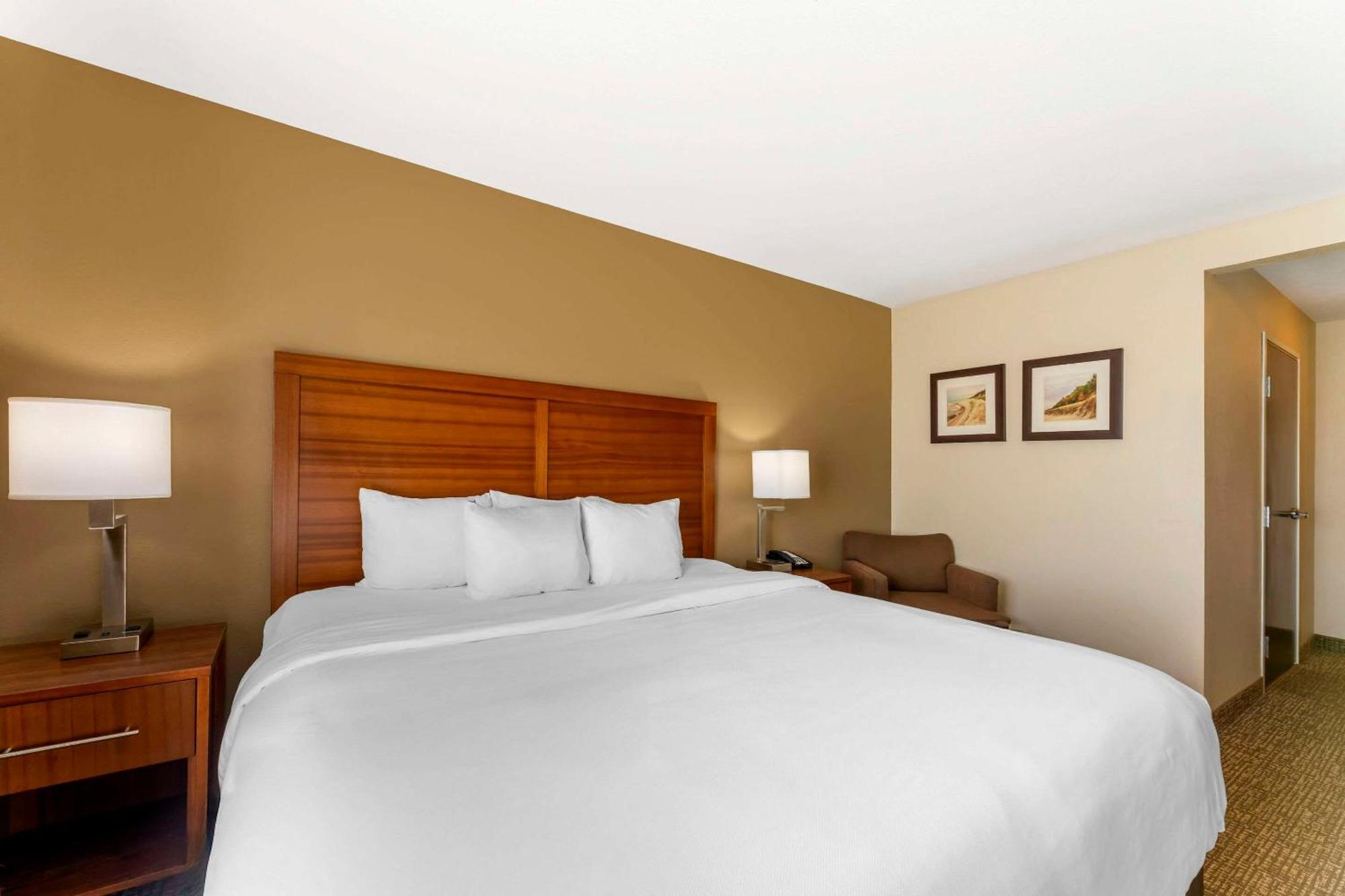 Comfort Inn & Suites Porter Near Indiana Dunes מראה חיצוני תמונה