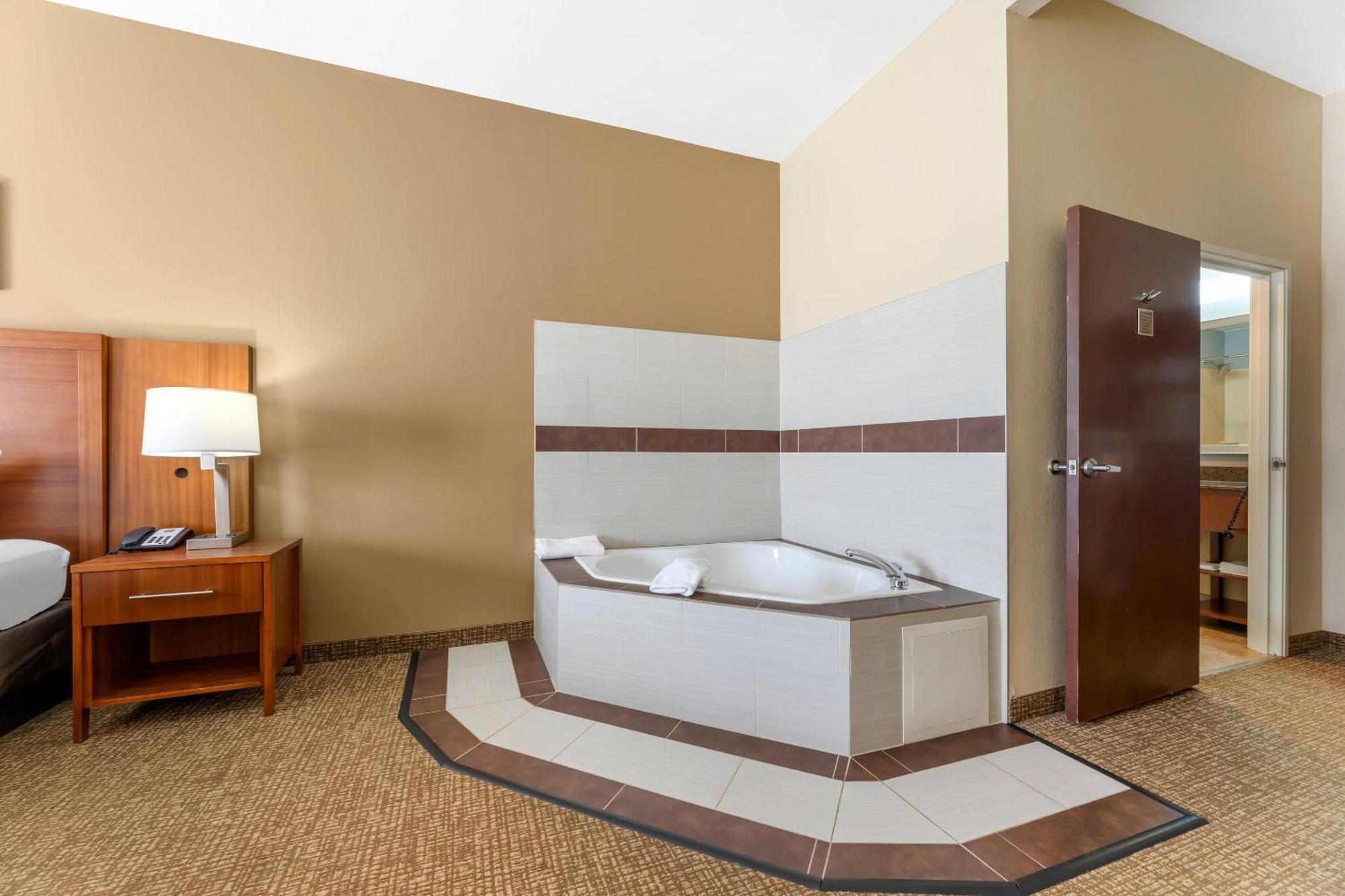 Comfort Inn & Suites Porter Near Indiana Dunes מראה חיצוני תמונה